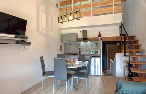 Chalmazel-Jeansagniere Apartamento | Tríplex Alpino con Sauna y Balcón, Vista a Pistas