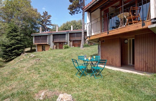 Chalmazel-Jeansagniere Apartamento | Tríplex Alpino con Sauna y Balcón, Vista a Pistas