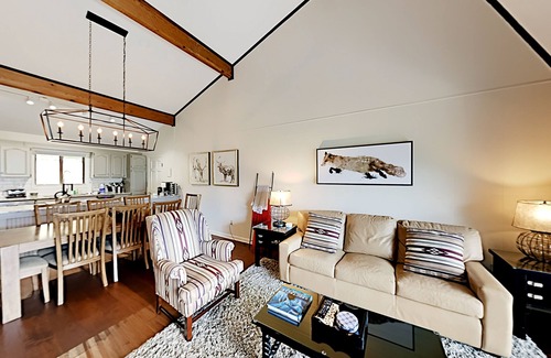 Lake Lure Casa | Mountain gem with pool, golf, tennis, beach & wellness center - dog-friendly