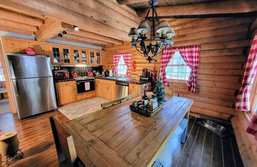 Pine Mountain Club Chalet De Esquí | Mountain Getaway Log Cabin