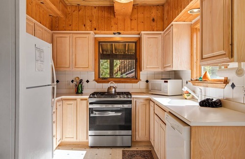 Bear Valley Cabina | Mountain Getaway w/ Granny Unit, Dogs Ok #47 by Bear Valley Vacation Rentals