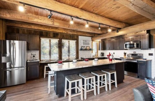 Champion Chalet De Esquí | Mountain House -Black Diamond Chalet