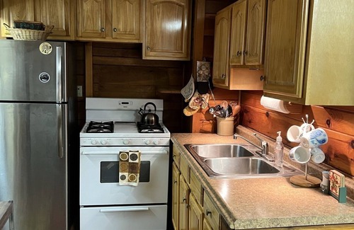 Hawley Cabaña | Mountain House Retreat near Hawley and Lake Wallenpaupack