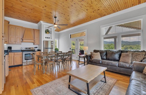 Maynardville Casa | Hermosa casa frente al lago en Norris Lake !!