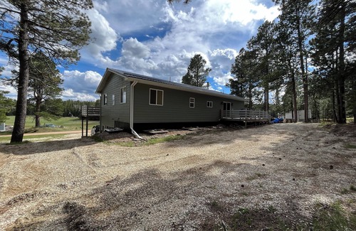 Deadwood Cabina | Mountain Meadow Vista