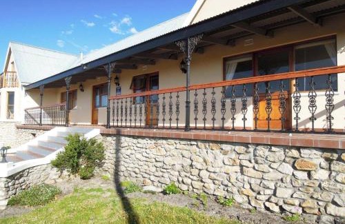 Betty's Bay Casa | Mountain Mist
