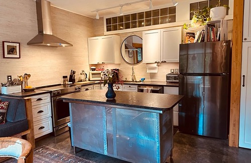 Weaverville Casa | Mountain Nest, Beautiful Views, 1 Bedroom Ground Level Apartment