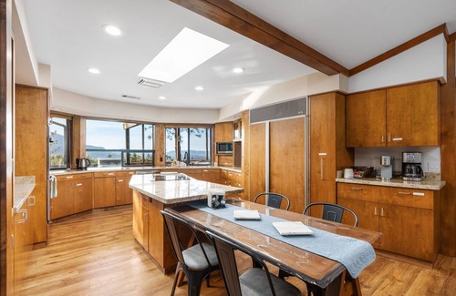 Oakhurst Cabina | Mountain Oasis! Indoor Hot Tub, Game Room, VIEWS!