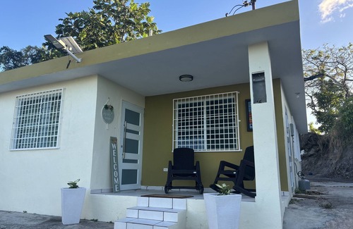 Ciales Casa | Mountain of Glory retreat4 Cozy room with Mountain View fit 10