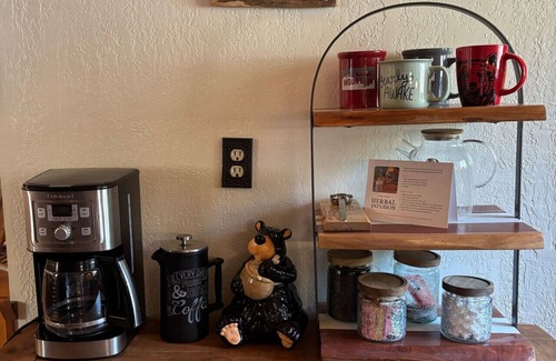 Wrightwood Apartamento | Wheelchair Access, Near Ski & Snow Play, Pets OK!