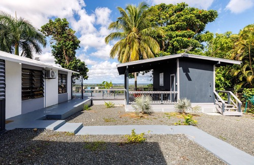 Jimenez Casa | Mountain Retreat House with Pool in El Yunque