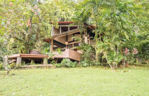 Tocumen Chalet De Esquí | Mountain Retreat