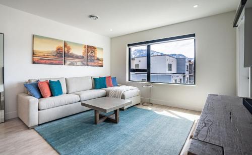 Revelstoke Apartamento | Mountain Revelation by Revelstoke Vacations