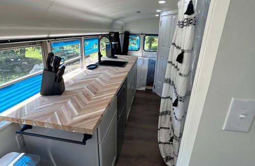 Candler Casa | Mountain SchoolBus w HotTub