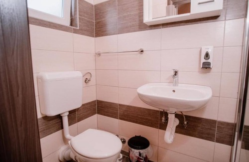 Korenica Apartamento | Mountain Serenity Rooms - Double Room with Balcony 2