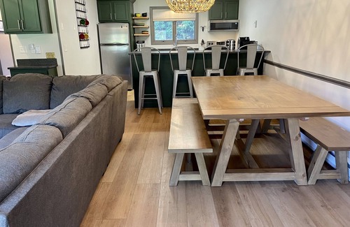 Davis Casa | Mountain State Escape Perfect Location