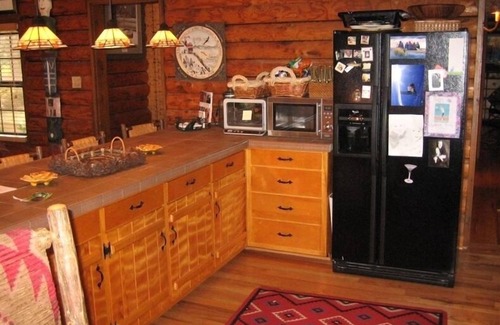 Terrell Casa | Alquiler Montaña Estilo Log Home-Main Canal / Patio / Fire Pit / Kayak / Voleibol Net