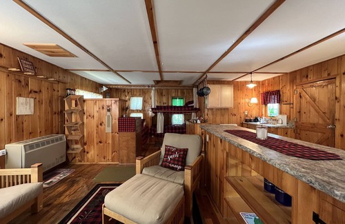 Greenville Cabina | Mountain Therapy (Access to Moosehead Lake!)