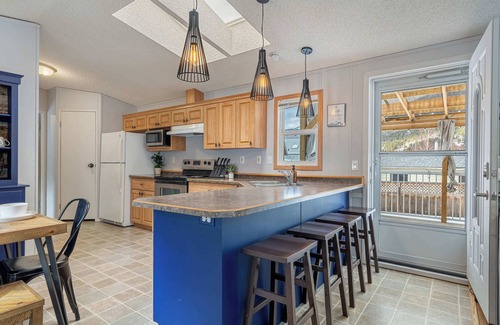 Blairmore Casa | Mountain Time | 30 Day Min |