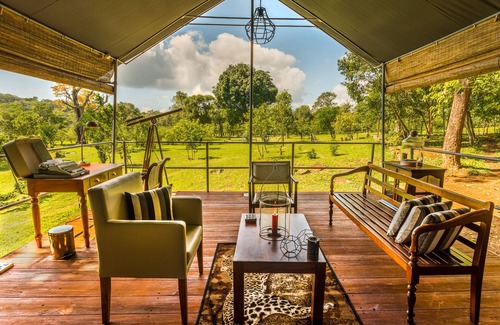 Balangoda Chalet De Esquí | Mountain Top Glamping Star Beds & Bush Bathtubs