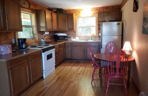 Highlands Cabina | Mountain Top Privacy with Spectacular Views & Sunsets -Pet Friendly