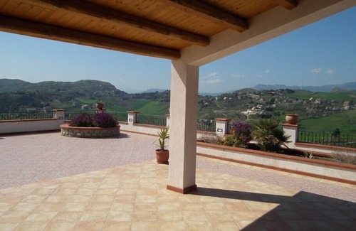 Ciminna Villa | Villa de alta montaña con piscina privada y vistas de 360 ​​grados