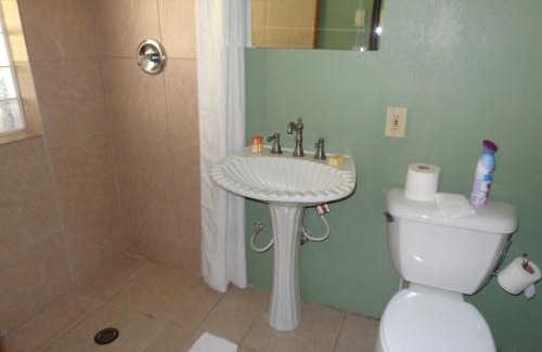 Oakhurst Cabina | Mountain Trail Lodge and Vacation Rentals