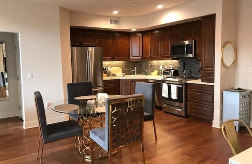 Rancho Palos Verdes Apartamento | Mountain View 2 Bdrm/ 2 Bath/Balcony/Elevator Bldg