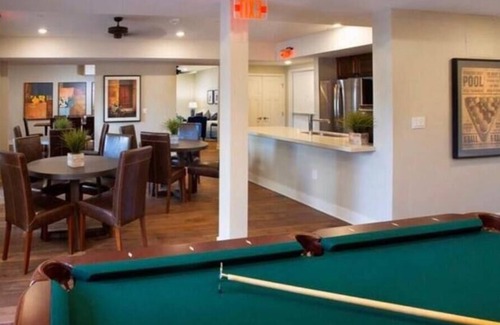 Rancho Palos Verdes Apartamento | Mountain View 2 Bdrm/ 2 Bath/Balcony/Elevator Bldg