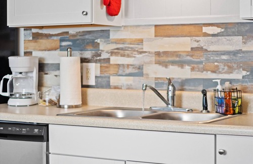 Wake County Casa | Mountain Vibes - Pleasant Serene Private Townhome