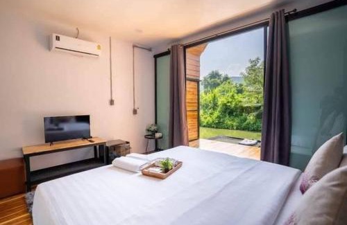 Doi Saket Casa | Mountain View ห้องพักริมน้ำ พร้อมสระว่ายน้ำ และพื้นที่ส่วนตัว