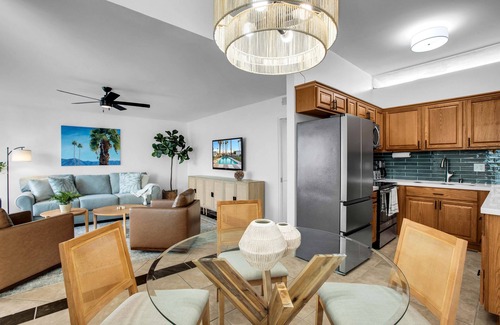 Palm Desert Condominio | Mountain View 2-Bedroom Condo, Gated Community 1 Mile from El Paseo