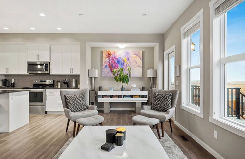 Calgary Casa | Mountain View 3BR Retreat w Private Hot Tub