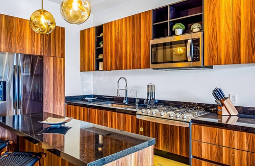 Nuevo Vallarta Apartamento | Mountain-view apartment near beach with balcony, rooftop pool, gym, & Ping-Pong