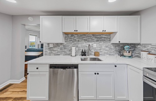 Riverton Casa | Mountain View Bungalow in Front Royal