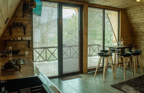 Dilijan Cabina | Mountain View Cabin in Forest, Ankyun