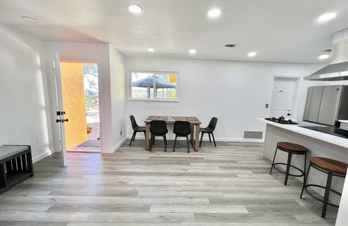 Thousand Oaks Casa | Mountain View Entire House 4Rooms 3Baths