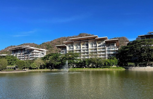 Nasugbu Condominio | Mountain view Family-Friendly 1-BR condo with WiFi at Pico de Loro, Nasugbu