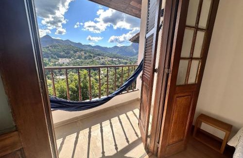 Teresopolis Casa | Vista a las montañas, chimenea y hidromasaje