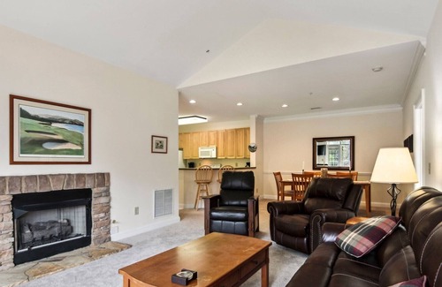 Maggie Valley Condominio | Mountain View Fore You - Golf Front 2 BR, 2BA Condo