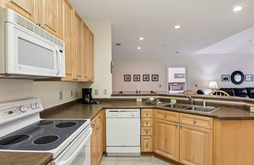 Maggie Valley Condominio | Mountain View Fore You - Golf Front 2 BR, 2BA Condo
