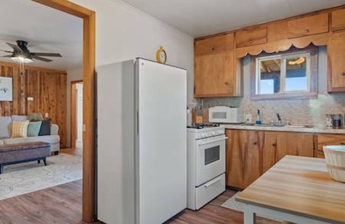Custer Cabina | Mountain View Gem: Firepit + Sauna + Enjoy Wildlife