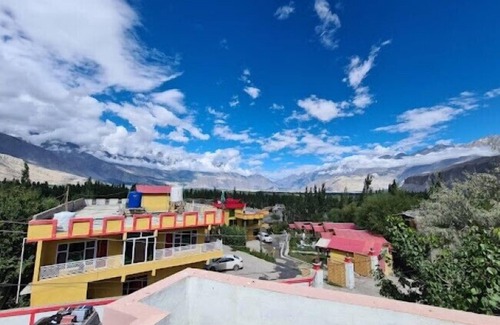 Skardu Casa | Mountain View Guest House Skardu