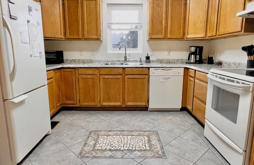 Salida Casa | Mountain View Home Great for Groups and Families