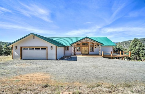 Baldwin Lake Casa | Mountain-View Home in Big Bear with Wraparound Deck