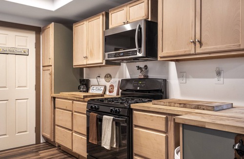 Lompoc Casa | Mountain View home in Lompoc
