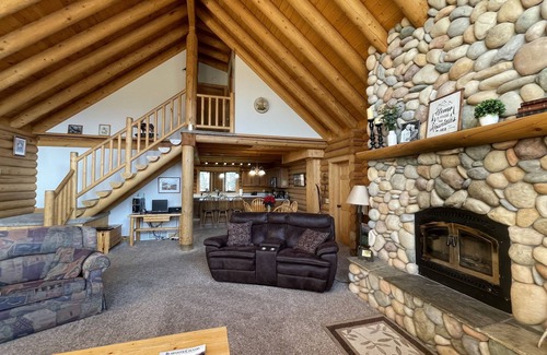 Red Lodge Chalet De Esquí | Mountain View Lodge en campo de golf