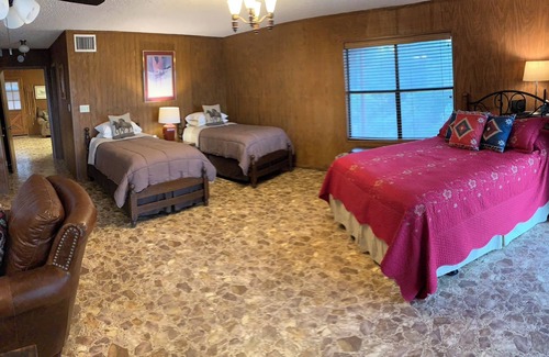 Barksdale Cabina | Mountain View Lodge- Riverfront 23-Acre Ranch