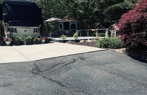 Lake Lure Alquiler De RV | Mountain View Luxury RV Spot, Class A Motorcoach Resort, Rumbling Bald Lake Lure