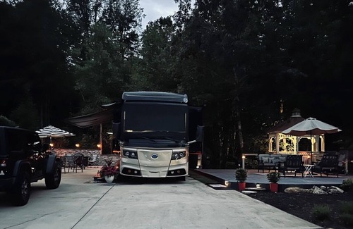 Lake Lure Alquiler De RV | Mountain View Luxury RV Spot, Class A Motorcoach Resort, Rumbling Bald Lake Lure